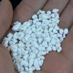 Perlit ogrodniczy 2-6 mm / dodatek do podłoża 1L