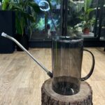 Plastikowa konewka z długą wylewką 1,5l szara